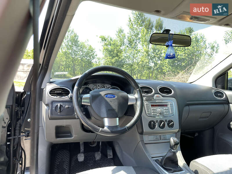 Универсал Ford Focus 2009 в Нововолынске