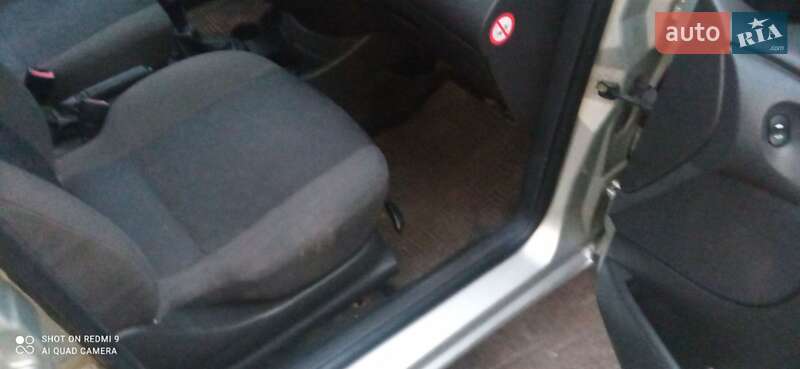 Хэтчбек Ford Focus 2002 в Бориславе