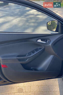 Седан Ford Focus 2016 в 