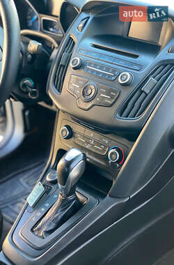 Седан Ford Focus 2016 в 