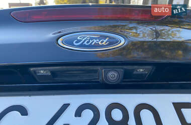 Седан Ford Focus 2016 в 