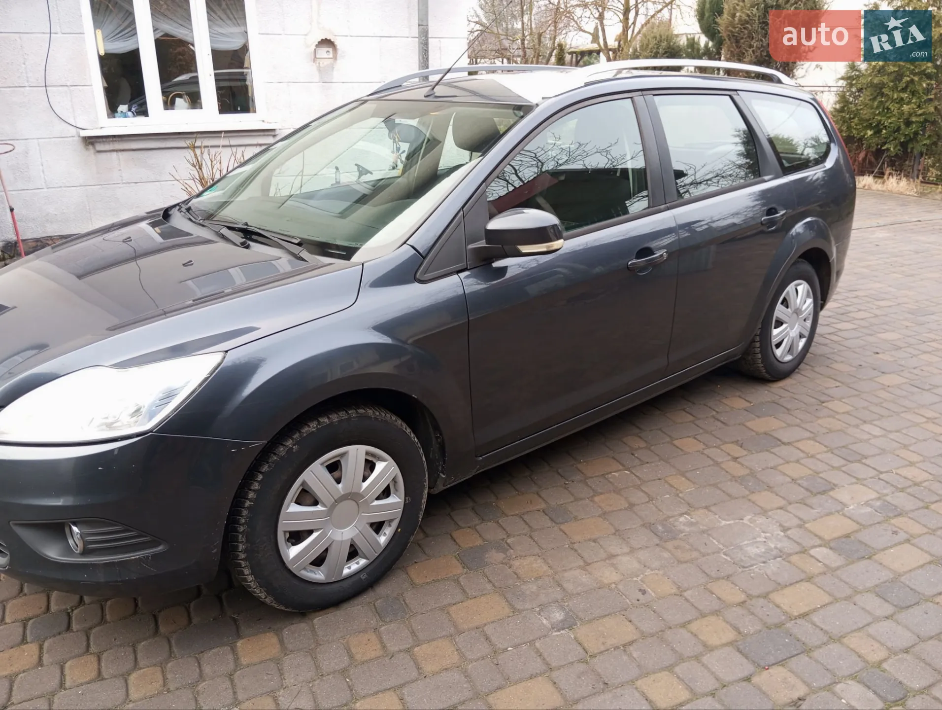 2010 Ford Focus - мініатюра 6