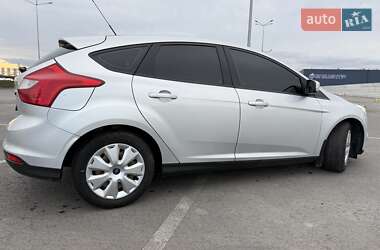 Хетчбек Ford Focus 2013 в Пустомитах