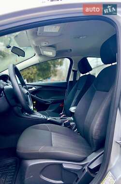 Седан Ford Focus 2016 в 