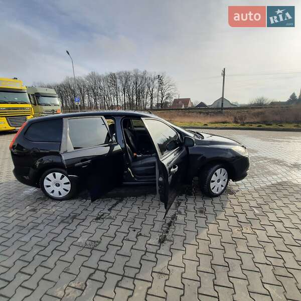 Универсал Ford Focus 2008 в Луцке