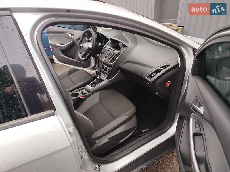 Универсал Ford Focus 2011 в Ровно фото 9 Универсал Ford Focus 2011 в Ровно