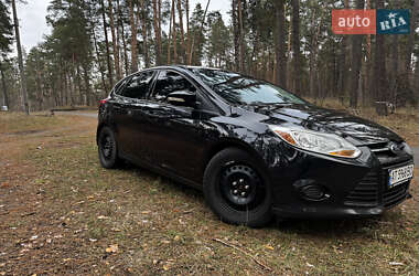 Хэтчбек Ford Focus 2013 в 