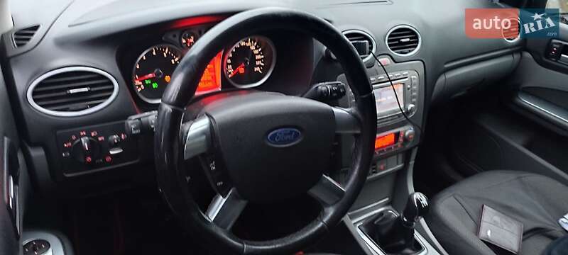 Хэтчбек Ford Focus 2008 в Жидачове