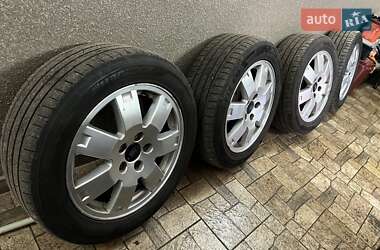 Хэтчбек Ford Focus 2011 в 