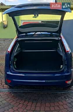 Хетчбек Ford Focus 2010 в 