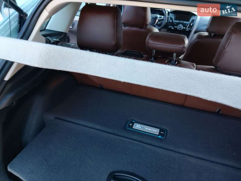 Хэтчбек Ford Focus 2012 в Луцке фото 17 Хэтчбек Ford Focus 2012 в Луцке