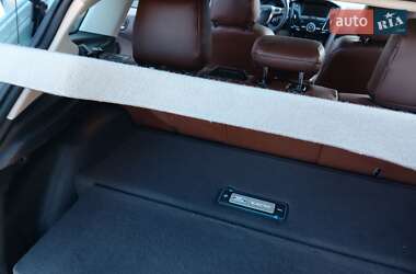Хэтчбек Ford Focus 2012 в 