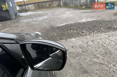 Хэтчбек Ford Focus 2015 в 