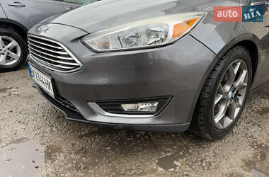 Хэтчбек Ford Focus 2015 в 