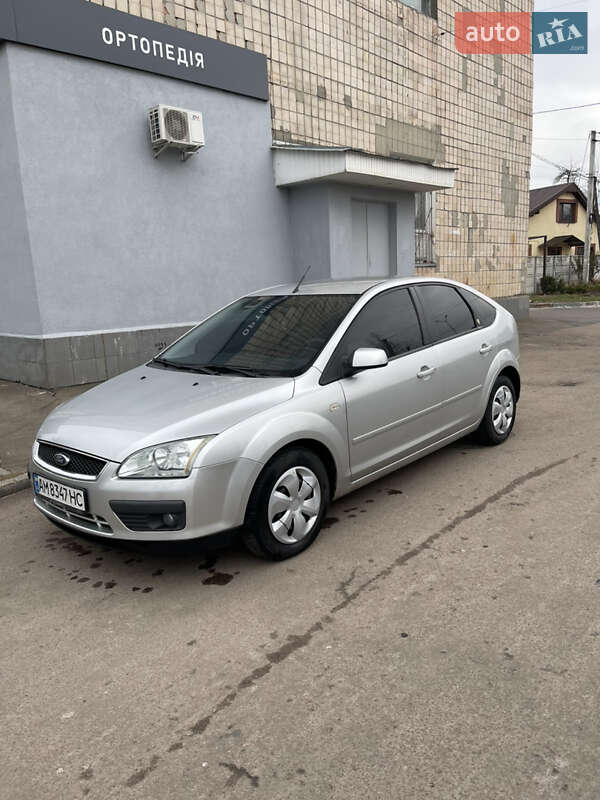 Хэтчбек Ford Focus 2005 в Житомире