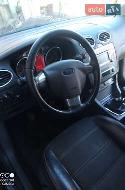 Универсал Ford Focus 2010 в 