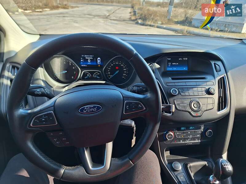 Хэтчбек Ford Focus 2016 в Николаеве