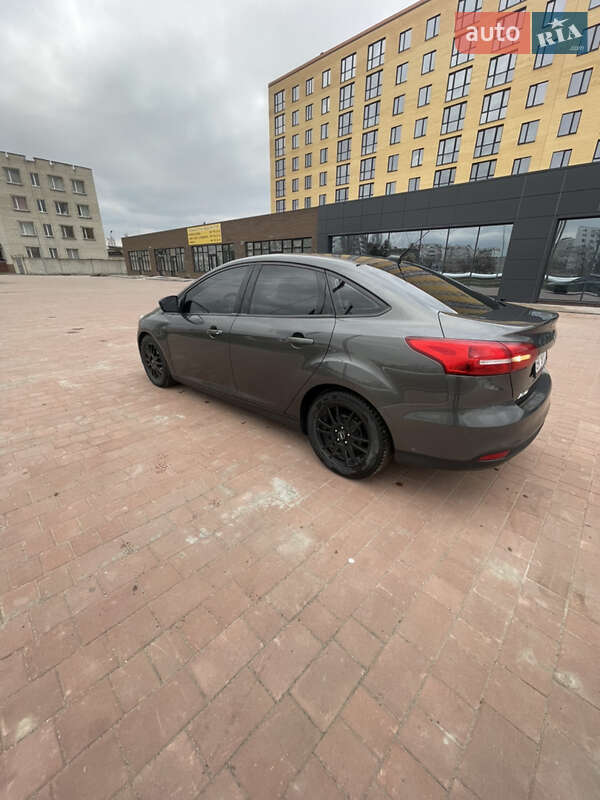 Седан Ford Focus 2016 в Остроге фото 9 Седан Ford Focus 2016 в Остроге