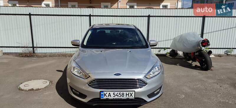 Седан Ford Focus 2015 в Киеве