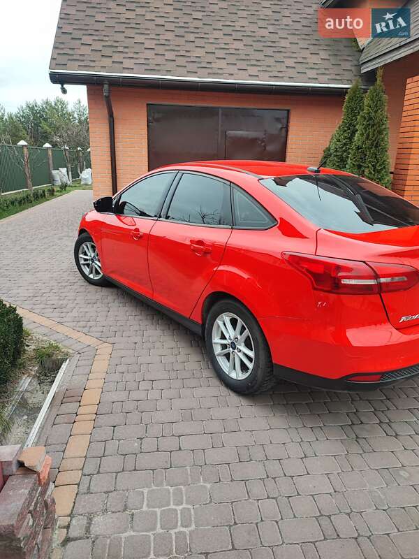 Седан Ford Focus 2016 в Киеве