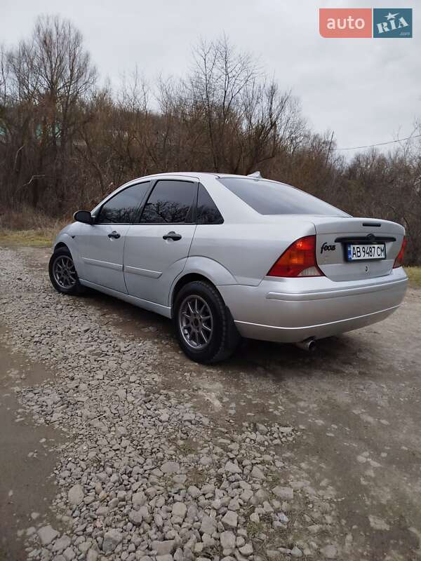 Седан Ford Focus 2002 в Могилев-Подольске