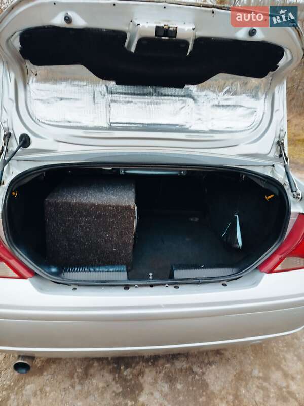 Седан Ford Focus 2002 в Могилев-Подольске