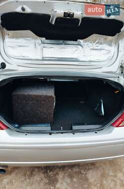 Седан Ford Focus 2002 в 