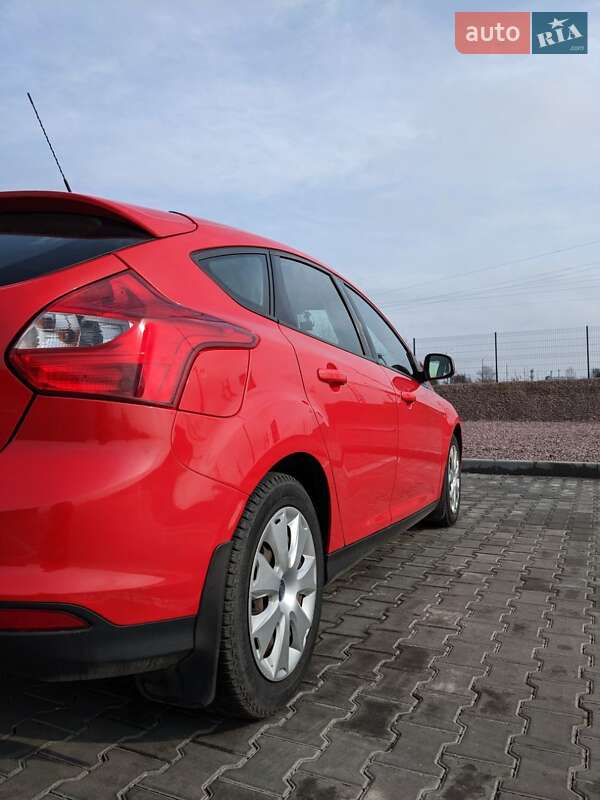 Хэтчбек Ford Focus 2014 в Буче
