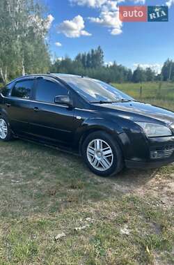 Хэтчбек Ford Focus 2006 в 
