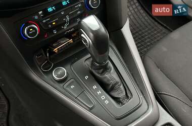 Хэтчбек Ford Focus 2017 в 