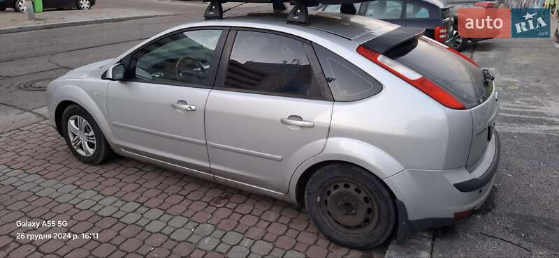 Хэтчбек Ford Focus 2007 в Белых Ославах