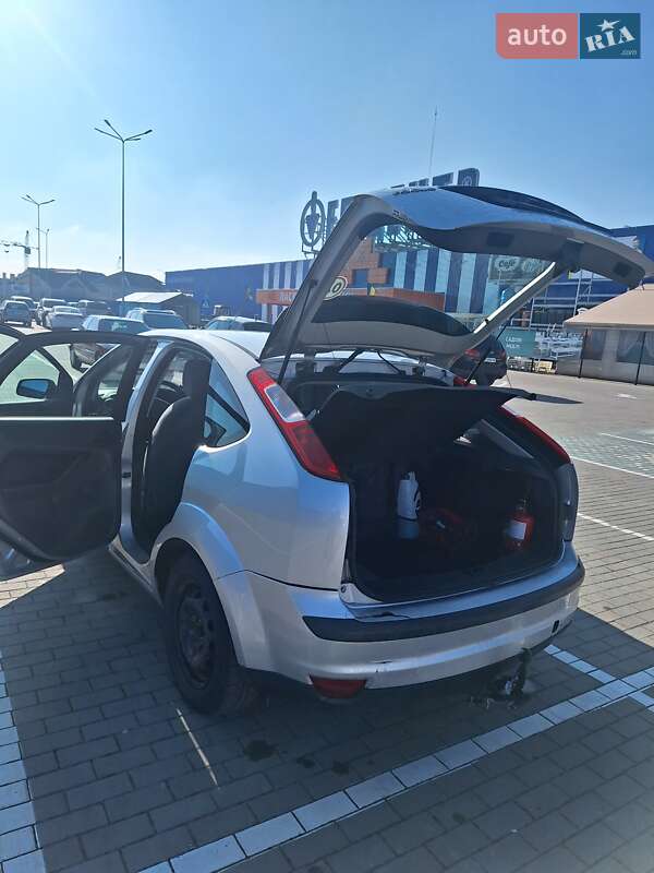 Хетчбек Ford Focus 2005 в Калуші