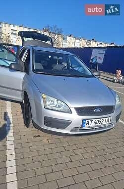 Хэтчбек Ford Focus 2005 в 