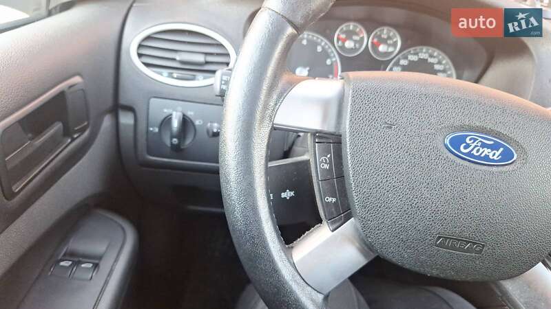 Хетчбек Ford Focus 2005 в Калуші