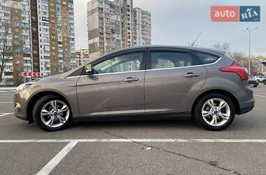 Хэтчбек Ford Focus 2014 в Киеве