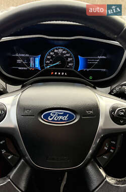 Хэтчбек Ford Focus 2013 в Ромнах