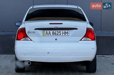 Седан Ford Focus 2001 в 