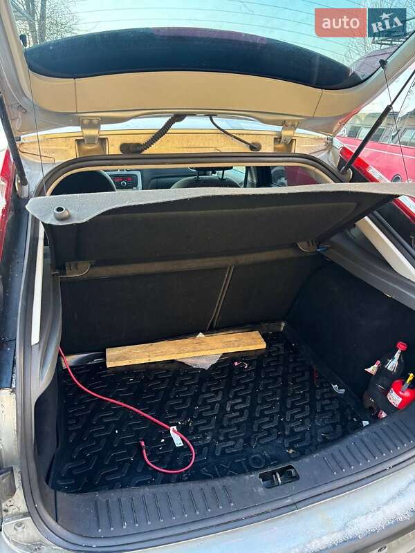 Хэтчбек Ford Focus 2007 в Белых Ославах