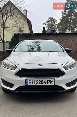 Седан Ford Focus 2015 в Ірпені