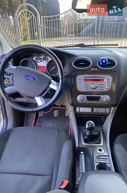 Хетчбек Ford Focus 2009 в Дубні