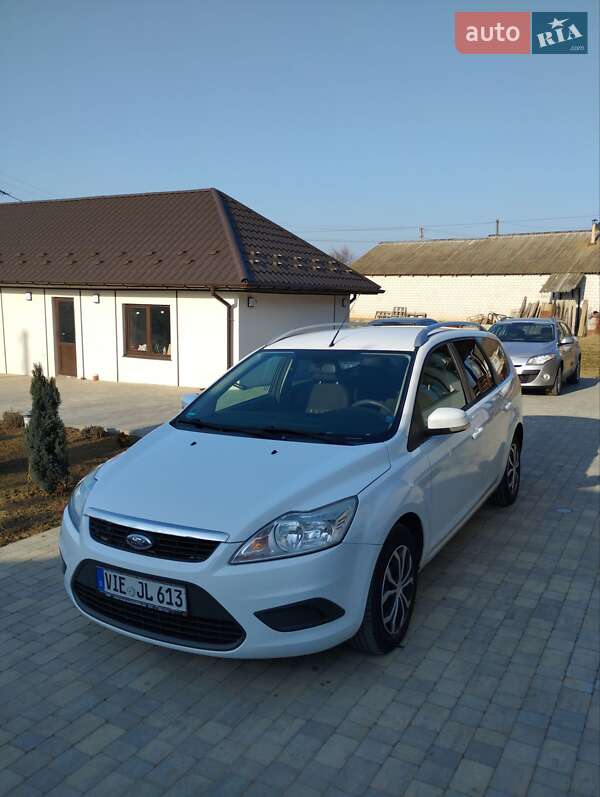 Ford Focus 2010 Ford Focus 2010