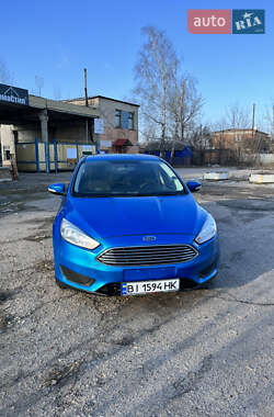 Хэтчбек Ford Focus 2015 в Новых Санжарах