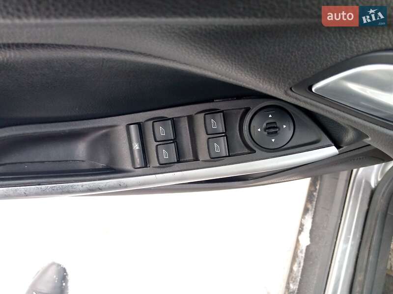 Хэтчбек Ford Focus 2012 в Ватутино
