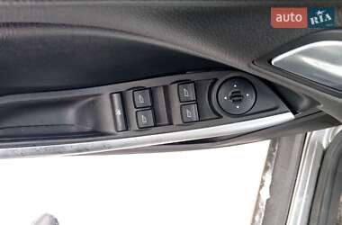Хэтчбек Ford Focus 2012 в 