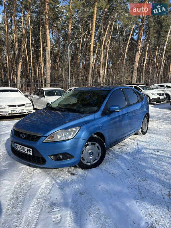 Хэтчбек Ford Focus 2008 в Киеве