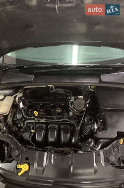 Хетчбек Ford Focus 2013 в Чернівцях