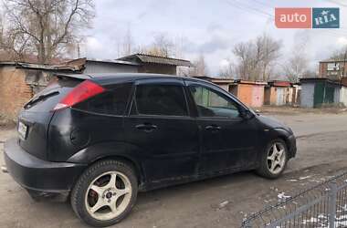 Хэтчбек Ford Focus 2003 в 