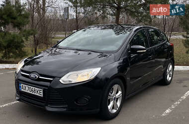 Хэтчбек Ford Focus 2014 в Киеве