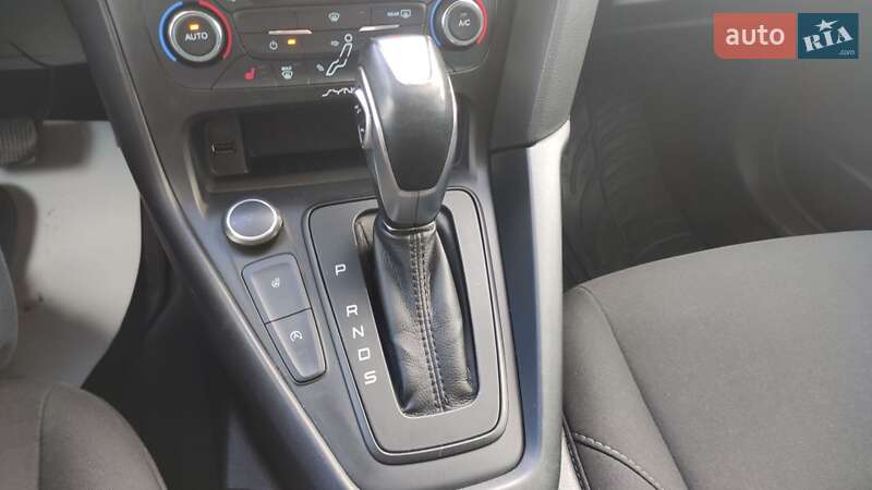 Хетчбек Ford Focus 2016 в Тернополі