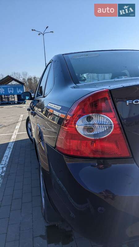 Седан Ford Focus 2008 в Кременчуці